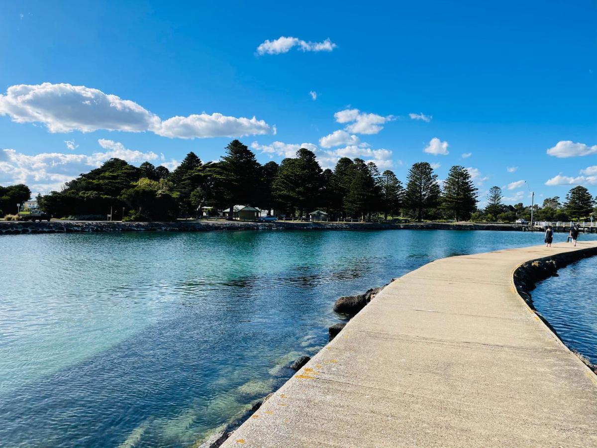 Sails - Elegant, Spacious Beach Villa Port Fairy Exterior foto